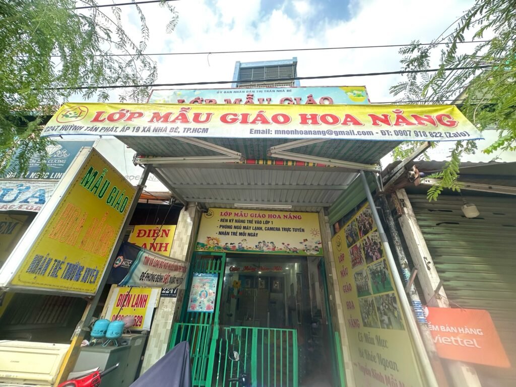 Lớp mầm non Hoa Nắng tại 2247 Huỳnh Tấn Phát, Nhà Bè